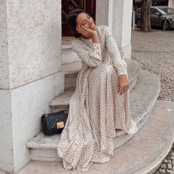 Last one * L * Zara Ecru Wrinkle Looks Dress NWT - Picture 8 of 15